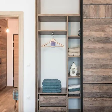 Azur Deluxe Apartment Saints Constantine and Helena